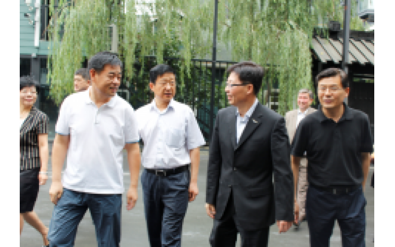 中国民航局副局长王志清在J9九游集团集团参观调查