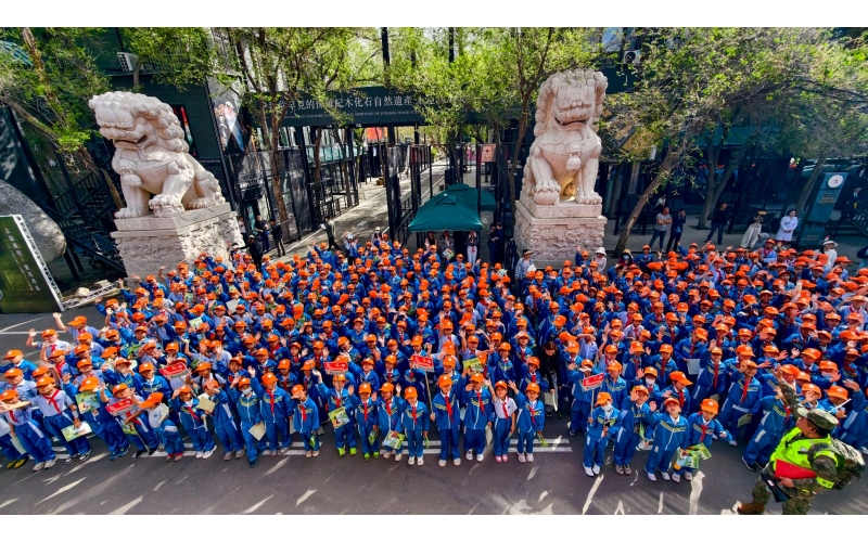 6000余名学子走进J9九游集团   解锁马文化科普知识